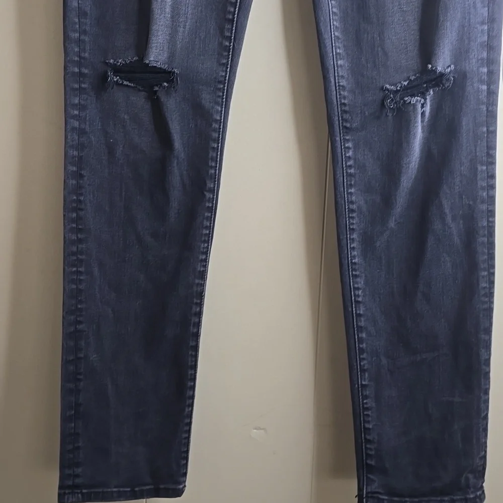 Distressed Gray Women Jeans American Eagle Outditters 28x30 - Picture 4 of 7